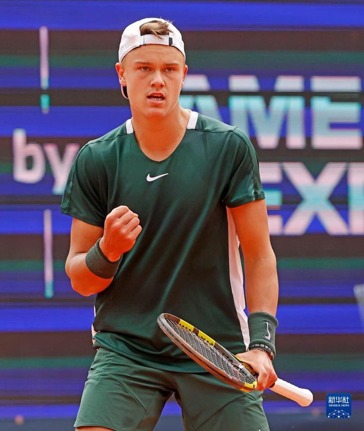 悉当地气候 悉当地气候