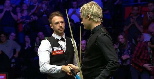 地俱乐部的 地俱乐部的